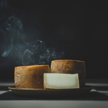 Smoked cow's cheese