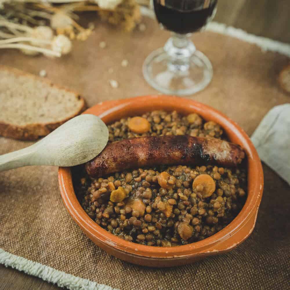 Saucisses de cochon BIO et lentilles