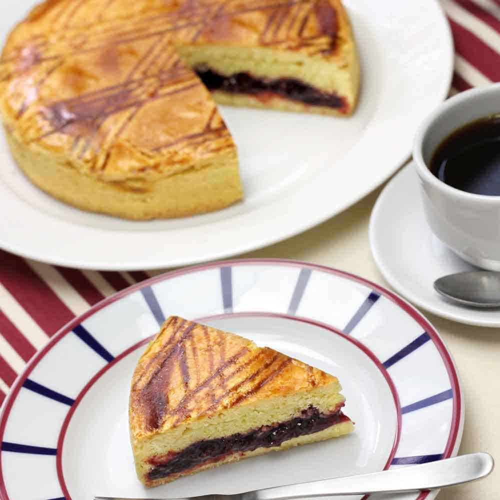 GATEAU BASQUE CERISES NOIRES GATEAU BASQUE TRADITIONNEL MAISON AGOUR ETXEA