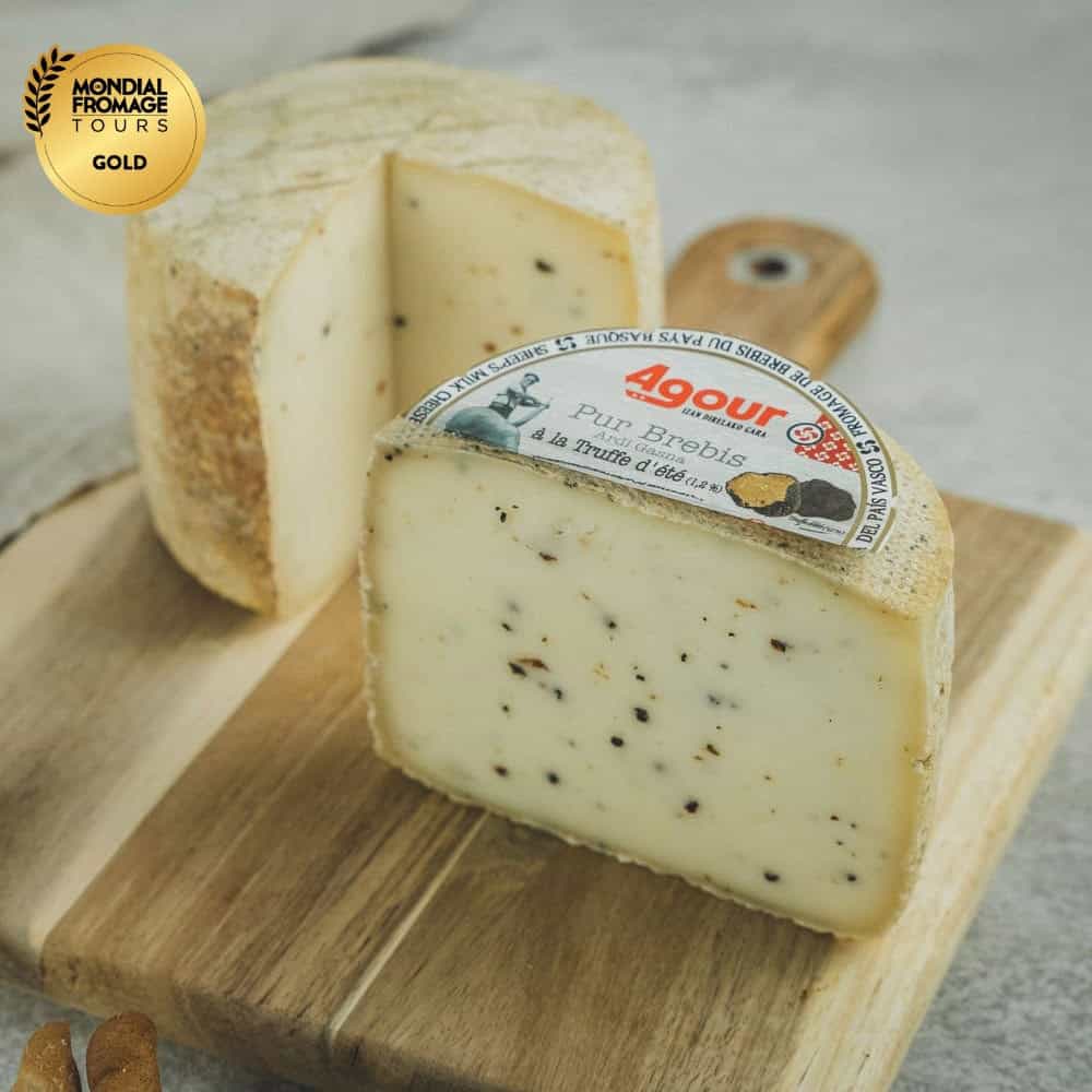 TOMMETTE DE BREBIS À LA TRUFFE MAISON AGOUR MÉDAILLE D’OR MONDIAL DU FROMAGE 2025