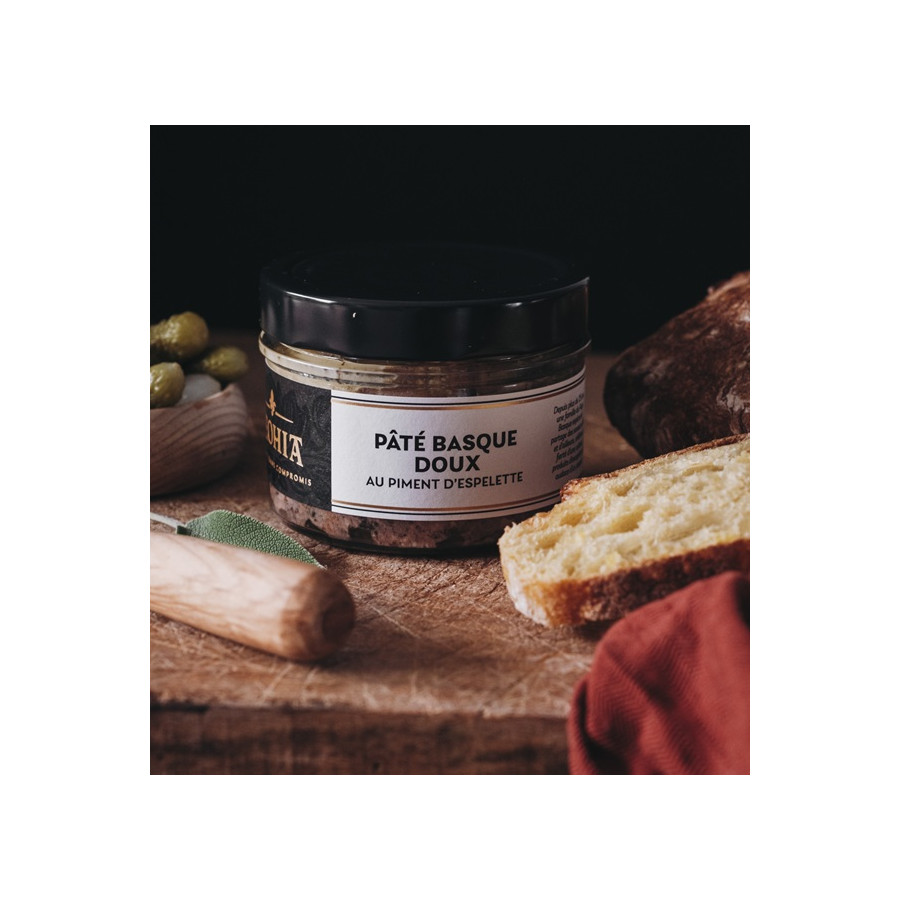 PÂTÉ BASQUE DOUX AU PIMENT D’ESPELETTE GASTRONOMIE TERROIR BASQUE MAISON AGOUR ETXEA LEHOIA