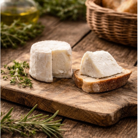 "Pikorra" sheep cheese