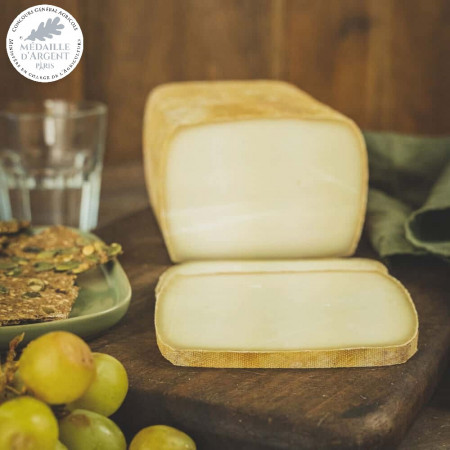 brique de formage de chevre maisona gour etxea fromage de basque Médaille d’argent au Concours Général Agricole 2025