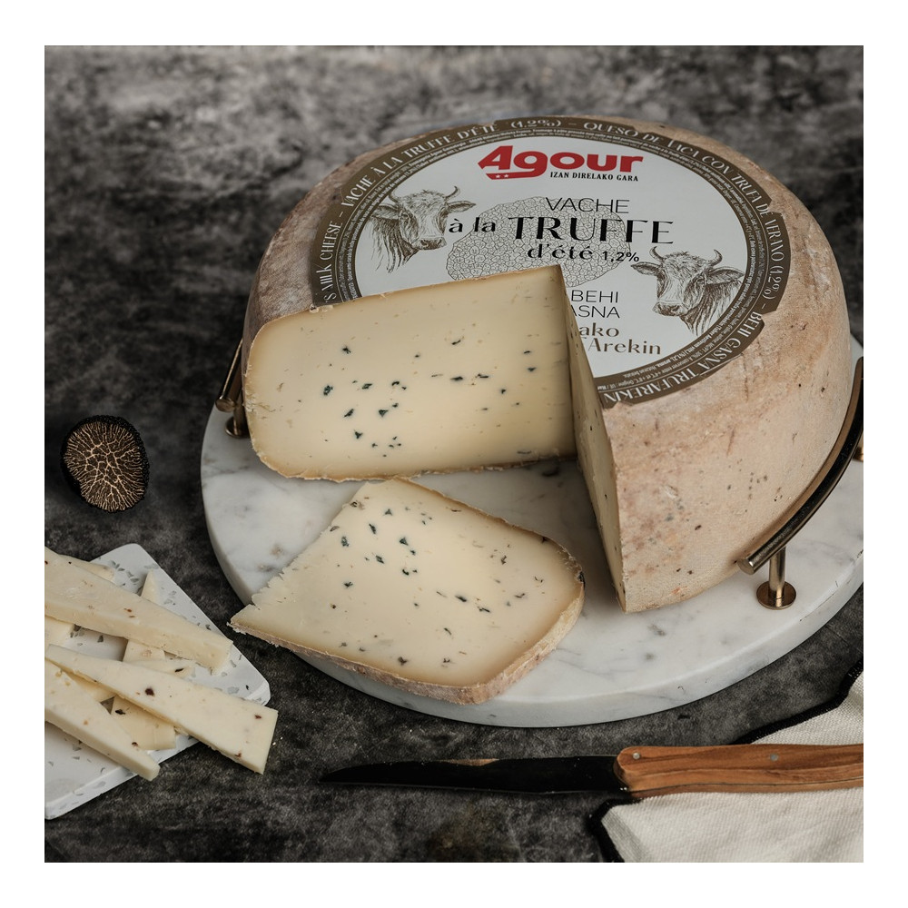 Fromage de vache à la truffe d'été 1,2 % meilleure fromage basque a la truffe maison agour etxea