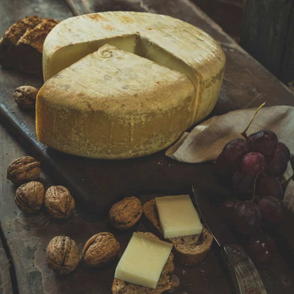 Comment déguster et accorder l'Ossau-Iraty avec vins et confitures ?