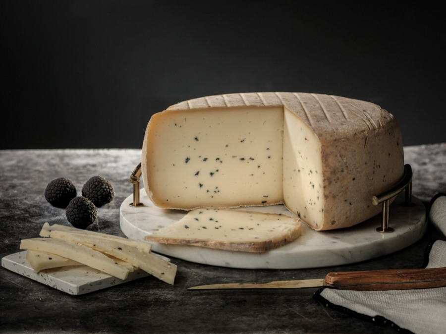 Fromages à la truffe d’été 1,2 % : les nouvelles créations d’exception de la Maison Agour Etxea