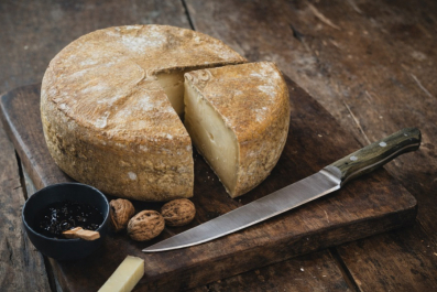 Pourquoi choisir l’ossau-iraty aop de la maison agour etxea ?