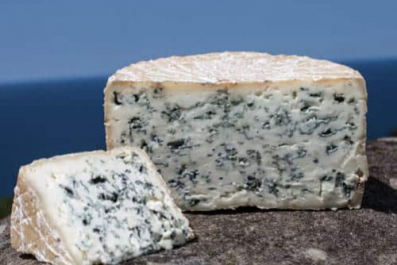 Urdiña : le bleu de brebis du Pays Basque, une création gourmande de la Maison Agour